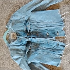Zara Women's Light Blue Denim Jacket